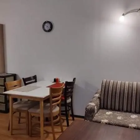 клара בורגאס