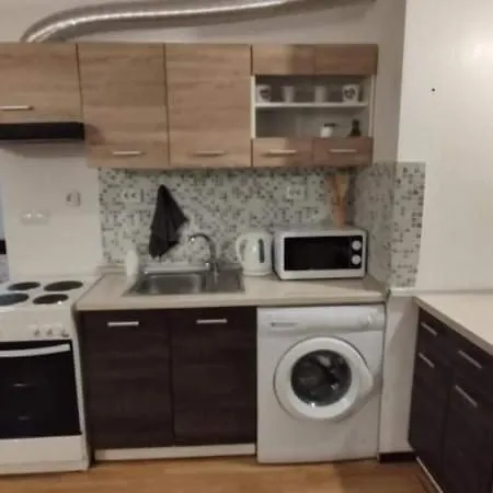 клара דירה בורגאס