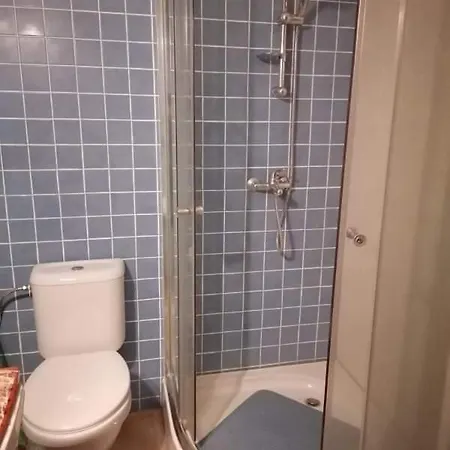 клара בורגאס